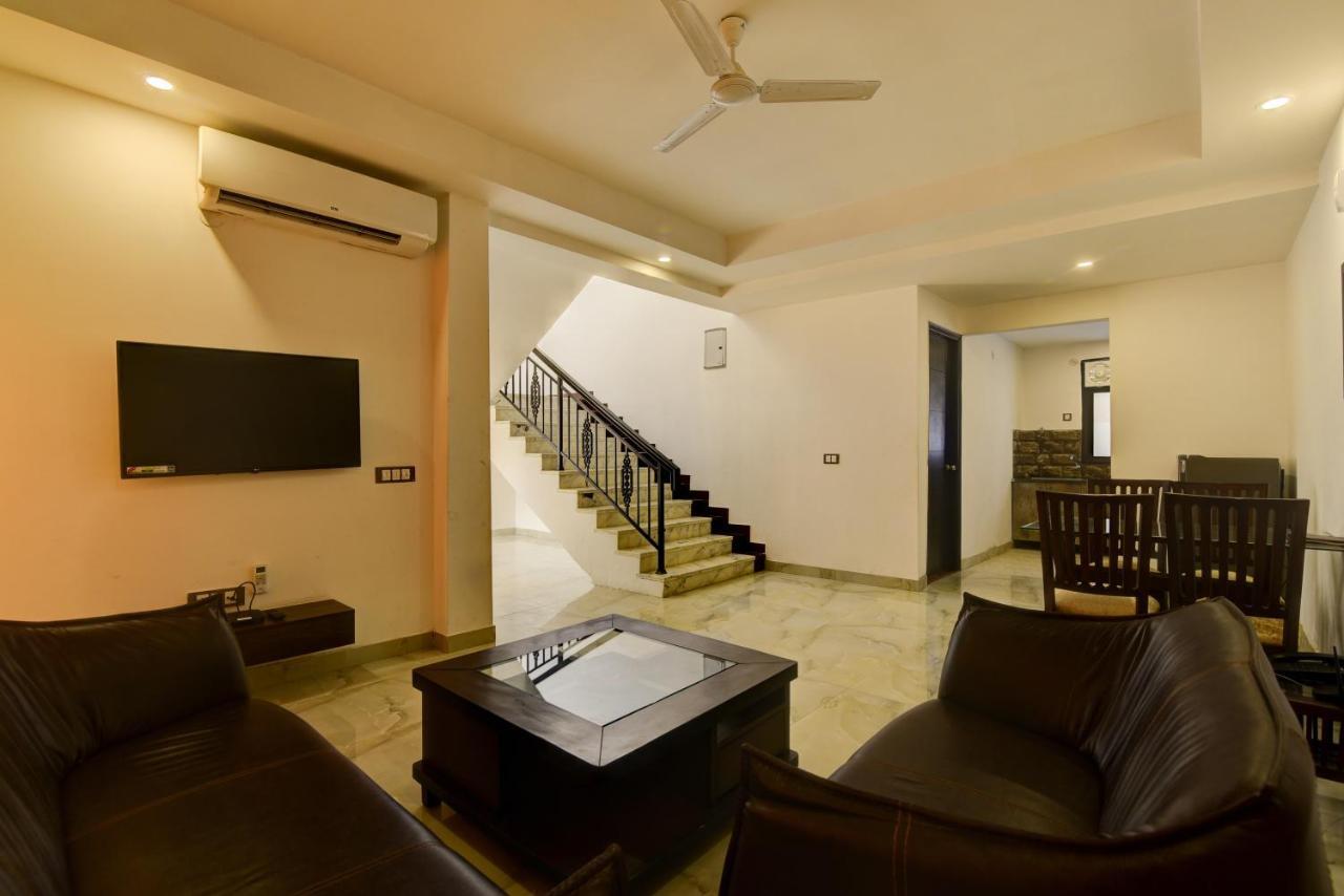 Country Inn Hotels & Resorts Vrindāvan Eksteriør billede